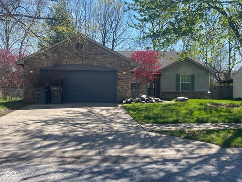 7811 Connie Dr, Indianapolis, IN, 46237-9240 | Card Image