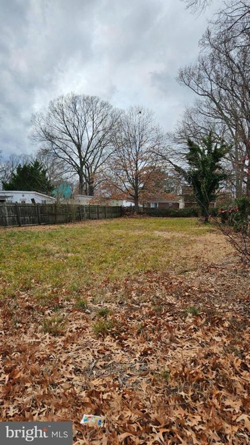 315 Lossing Ave, Colonial Beach, VA, 22443-2512 | Card Image