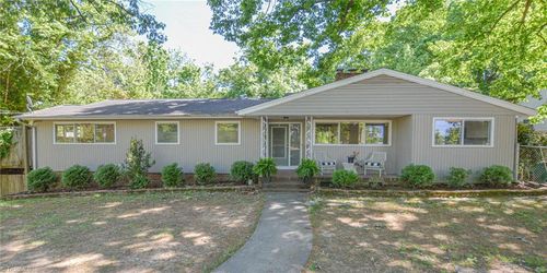 528 E Farriss Ave, High Point, NC, 27262-3255 | Card Image
