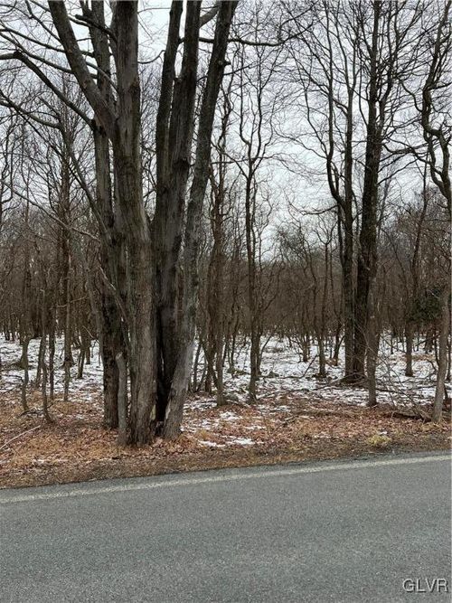 767 Hidden Lake Dr, East Stroudsburg, PA, 18302-9164 | Card Image
