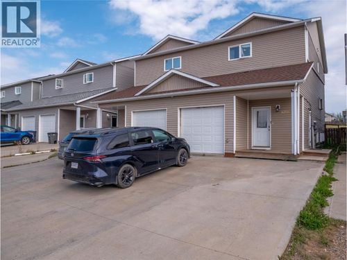 8206 18 Street, Dawson Creek, BC, V1G0G4 | Card Image