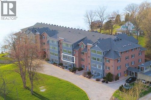 166 Beckwith St, Corunna, ON, N0N1G0 | Card Image