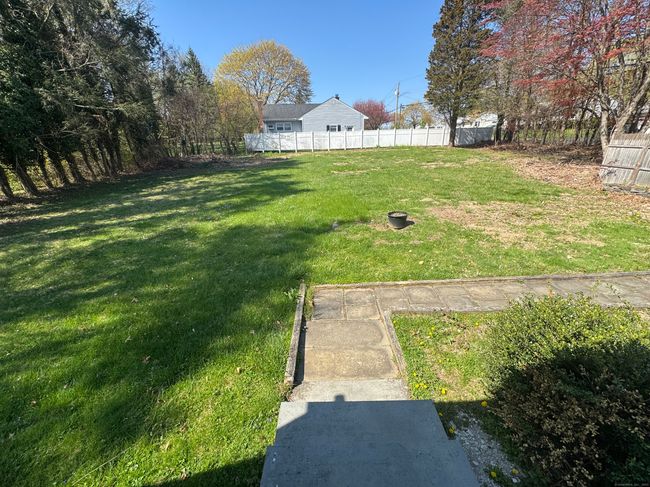 71 Schiller Rd, House other with 3 bedrooms, 2 bathrooms and null parking in Fairfield CT | Image 4