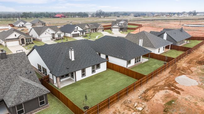 1241 Comal Ln, House other with 4 bedrooms, 2 bathrooms and null parking in Springtown TX | Image 37