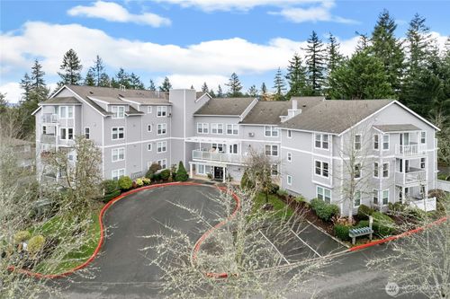 apt-206-22535 Se Highland Cir, Issaquah, WA, 98029-5218 | Card Image