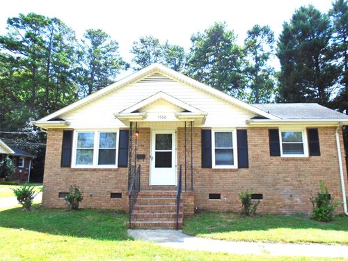 1500 Woodhill Ln, Charlotte, NC, 28205-6527 | Card Image