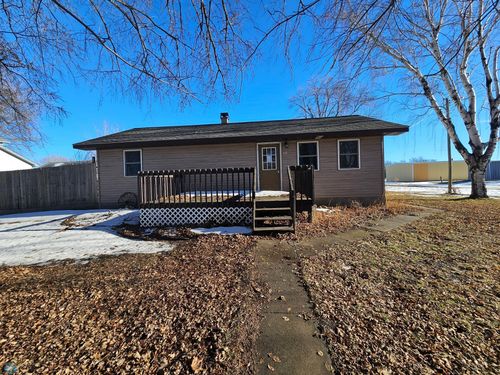 302 Bonzer Street, Mantador, ND, 58058 | Card Image