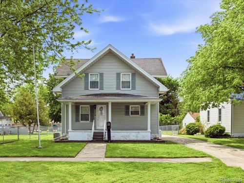 1412 Minnie St, Port Huron, MI, 48060-6158 | Card Image