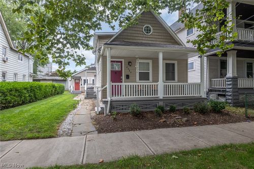 2584 W 11th St, Cleveland, OH, 44113-4403 | Card Image