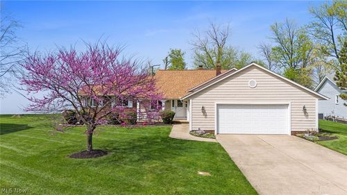 59 N Lakehurst Dr, Eastlake, OH, 44095-1151 | Card Image