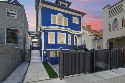 523 25th St, Oakland, CA, 94612-1703 | Card Image
