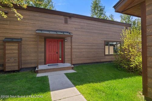 c-2176 Corner Creek Ln, Jackson, WY, 83001-9200 | Card Image