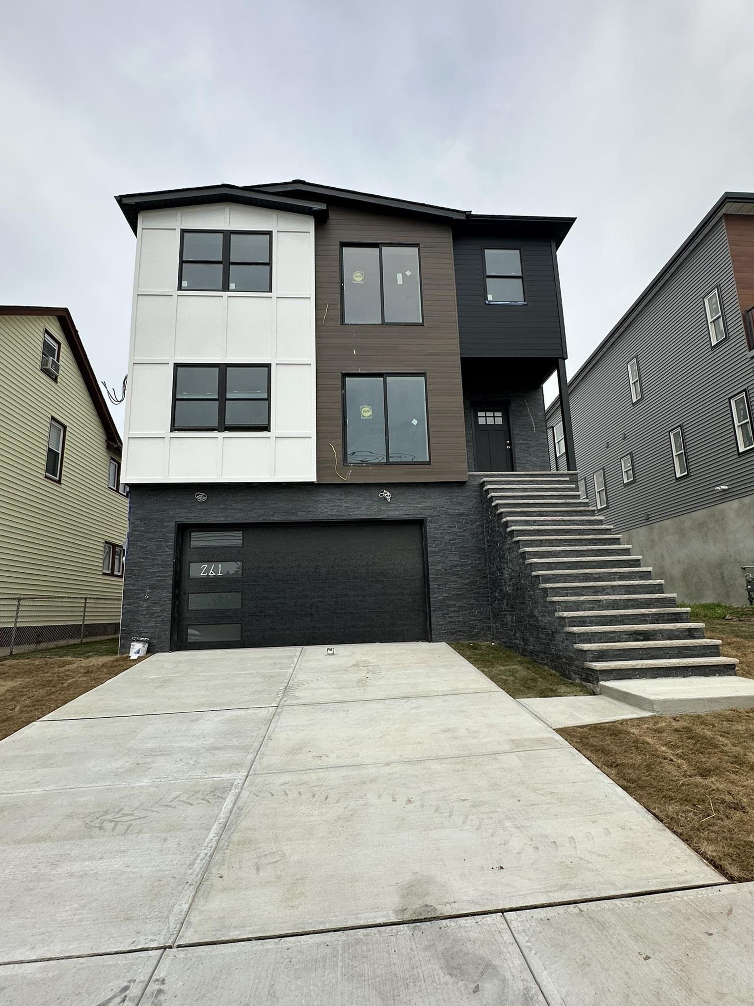 Laurel Ave, Kearny, NJ 07032