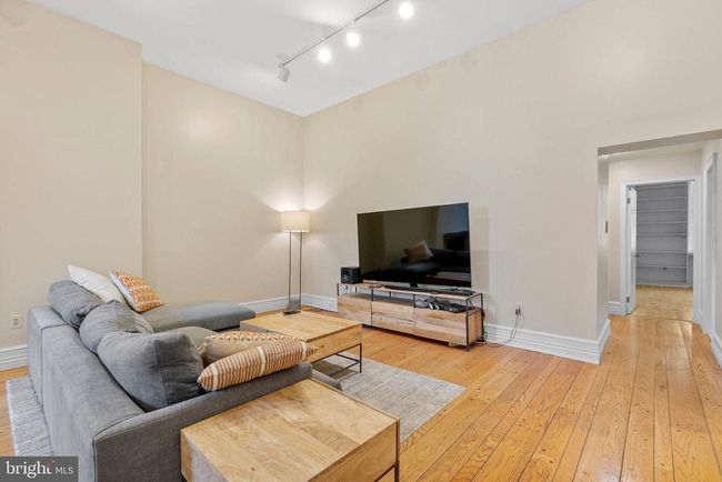 APT-9 - 914 Spruce St, Condo with 2 bedrooms, 2 bathrooms and null parking in PHILADELPHIA PA | Image 8
