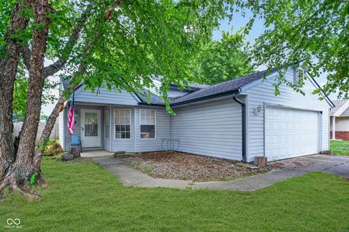 1317 Chesterfield Dr, Anderson, IN, 46012-4471 | Card Image