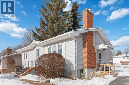 167 Sussex Ave, Riverview, NB, E1B3A8 | Card Image