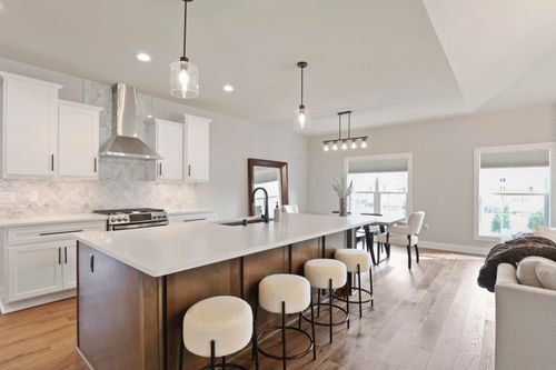 760 N Brookfield Rd, Brookfield, WI, 53045-5623 | Card Image