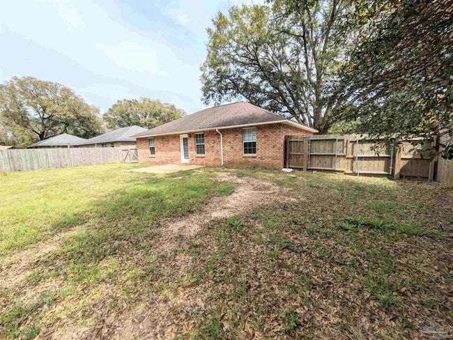 4920 Mayo Cir, House other with 3 bedrooms, 2 bathrooms and 1 parking in Pace FL | Image 5