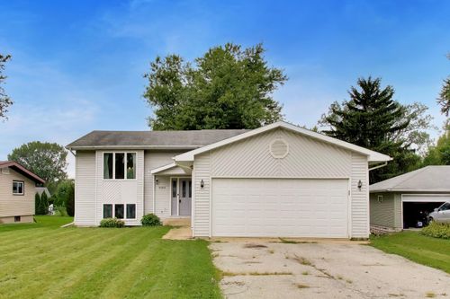 3344 Windy Hill Rd, Crown Point, IN, 46307-8919 | Card Image