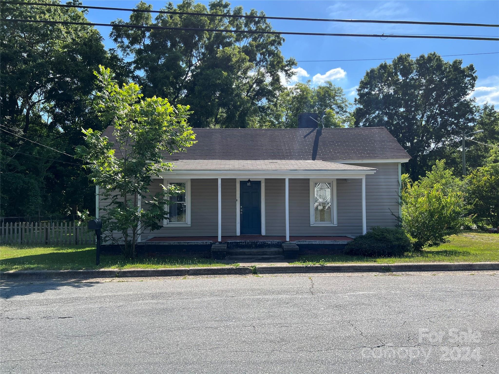 Fieldcrest Rd, Eden, NC 27288