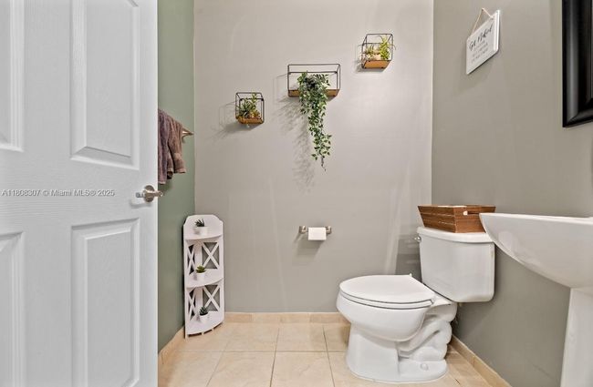 3427 W 89 Th Ter, Townhouse with 3 bedrooms, 3 bathrooms and null parking in HIALEAH FL | Image 21