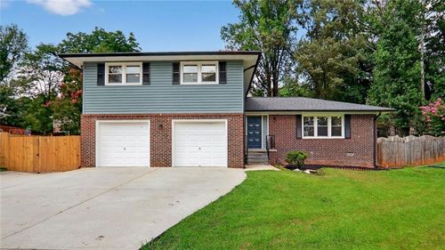 3986 Woburn Dr, Tucker, GA, 30084-6033 | Card Image
