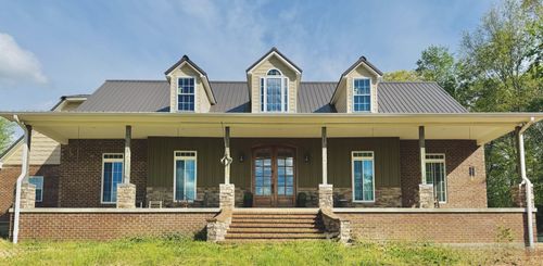 703 Gaither Hinson Rd, Waynesboro, TN, 38485-7008 | Card Image