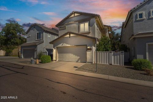 1533 S Mulberry St, Gilbert, AZ, 85296-8988 | Card Image