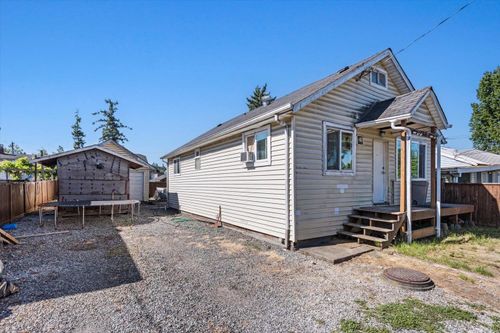12768 112b Ave, Surrey, BC, V3V3L6 | Card Image