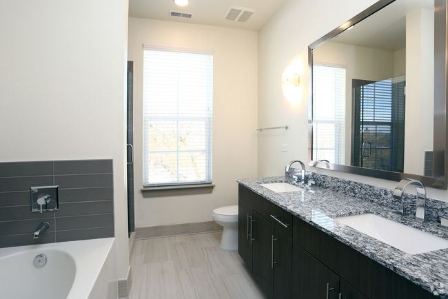 UNIT-1301 - 680 E Algonquin Rd, Condo with 2 bedrooms, 2 bathrooms and 2 parking in Schaumburg IL | Image 13
