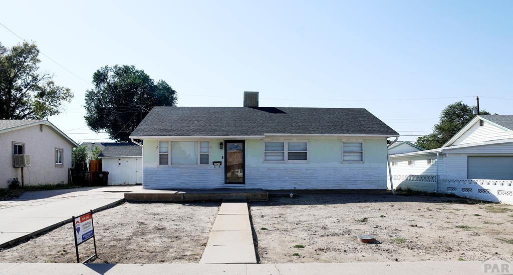 Lynwood Ln, Pueblo, CO 81005