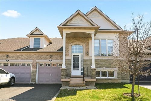 40-4400 Millcroft Park Drive, Burlington, ON, L7M5B5 | Card Image