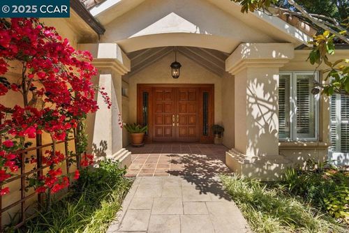 3949 Canyon Rd, Lafayette, CA, 94549-2701 | Card Image