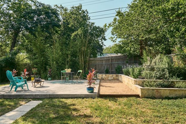 Large backyard with garden and patio for entertaining | Image 19