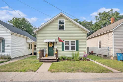1122 21st St, Manistee, MI, 49660-2306 | Card Image