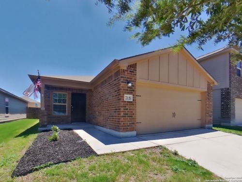 715 Wonderland Trl, New Braunfels, TX, 78132-0136 | Card Image