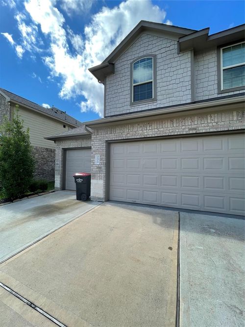 16919 Iver Ironwood Trl, Richmond, TX, 77407-2167 | Card Image