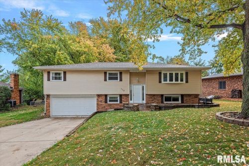 112 Deer Creek Rd, Rochester, IL, 62563-9220 | Card Image