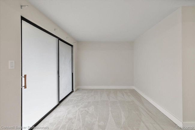 14 - 7020 Bridge Way, Condo with 3 bedrooms, 3 bathrooms and null parking in West Bloomfield MI | Image 37
