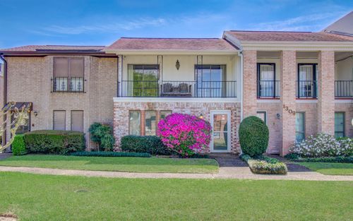 4-1311 Town Cir, Baytown, TX, 77520-3430 | Card Image