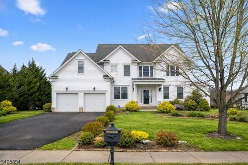 4 Forest Hill Ct, Whippany, NJ, 07981-1369 | Card Image