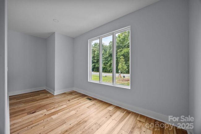 Walk in Primary BR Closet | Image 23