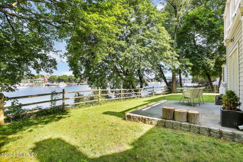 24 Juniper Ln, Riverside, CT, 06878-1613 | Card Image