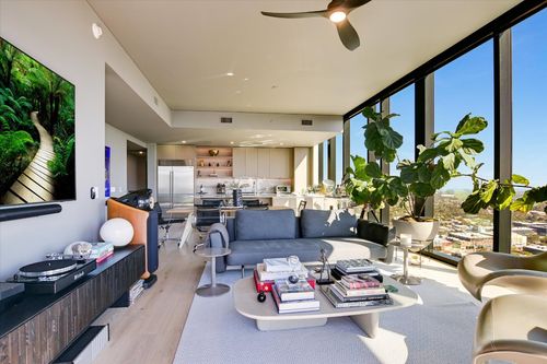 unit-3901-610 Davis St, Austin, TX, 78701-5086 | Card Image