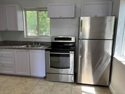 0-2059 Sw 7th St, Miami, FL, 33135-3311 | Card Image