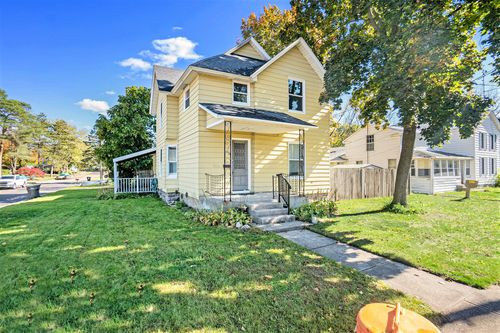 203 S Jefferson St, Lowell, MI, 49331-1756 | Card Image