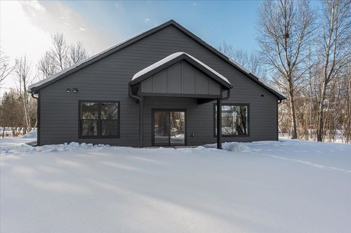 404 Barbara Cir, Cloquet, MN, 55720-3022 | Card Image