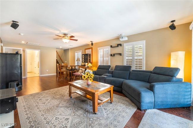 10131 Hollis Mountain Ave, House other with 3 bedrooms, 3 bathrooms and null parking in Las Vegas NV | Image 16
