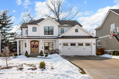 320 Bogey Ln, Kirkwood, MO, 63122-2925 | Card Image