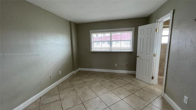 APT-1024 - 8650 Sw 67 Th Ave, Condo with 2 bedrooms, 3 bathrooms and null parking in Pinecrest FL | Image 23